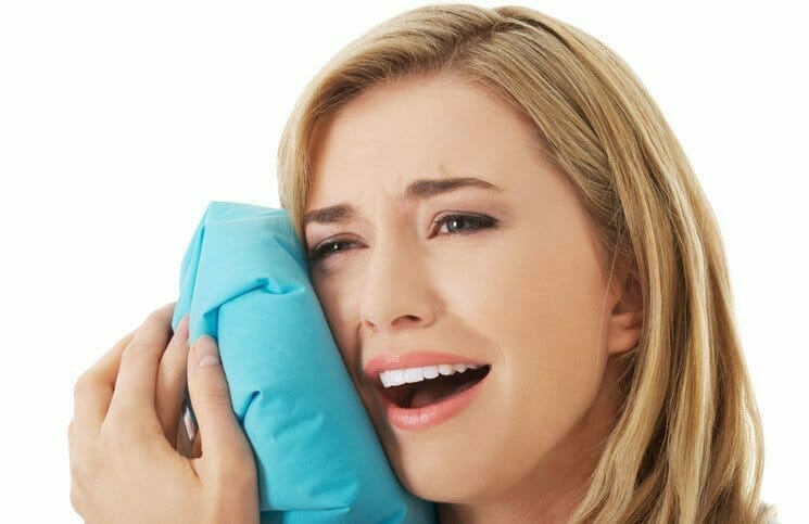 Reduce Swelling After a Wisdom Tooth Extraction
